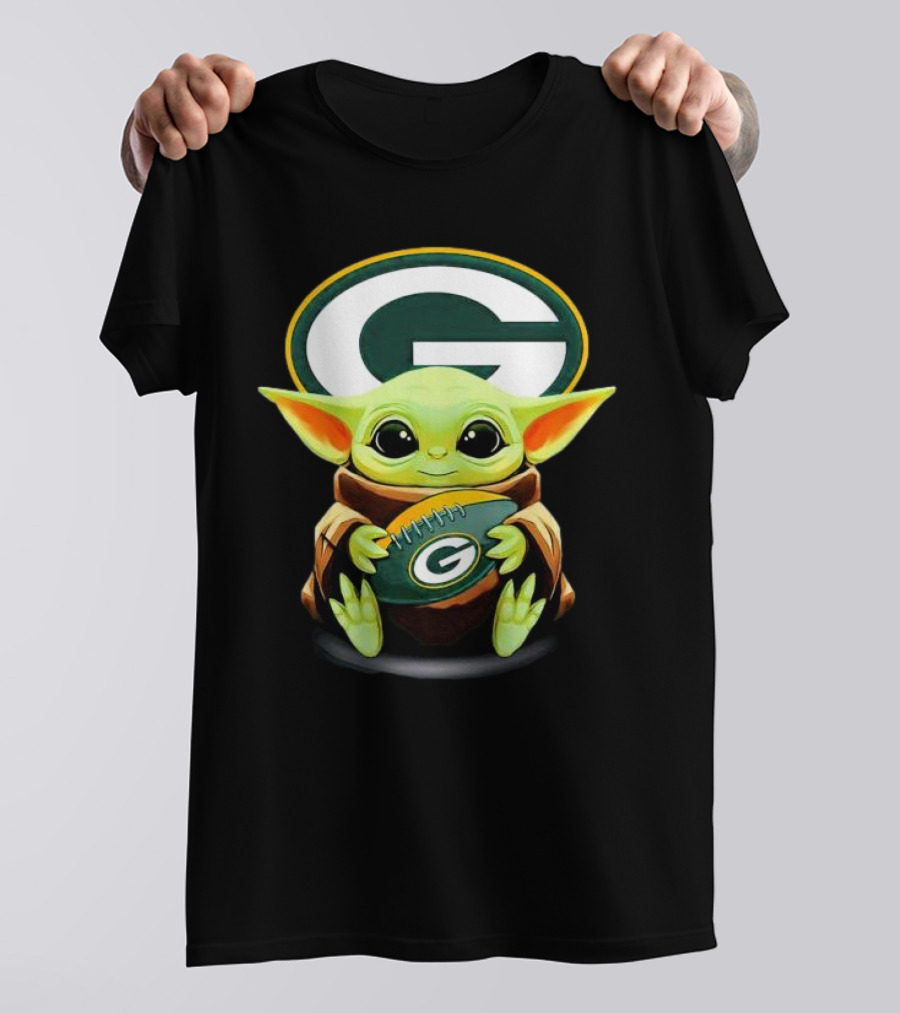 Baby Yoda Green Bay Packers Football Hug T-Shirt