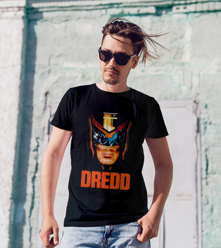 Judge Dredd Helmet Vintage Retro Dredd T-Shirt