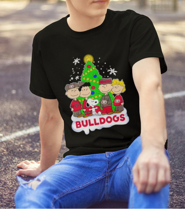 Peanuts Characters Georgia Bulldogs Christmas Tree Bulldogs T-Shirt