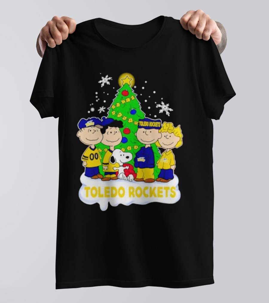 Peanuts Toledo Rockets Christmas Tree With Snoopy And Friends T-Shirt
