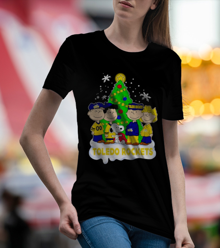 Peanuts Toledo Rockets Christmas Tree With Snoopy And Friends T-Shirt