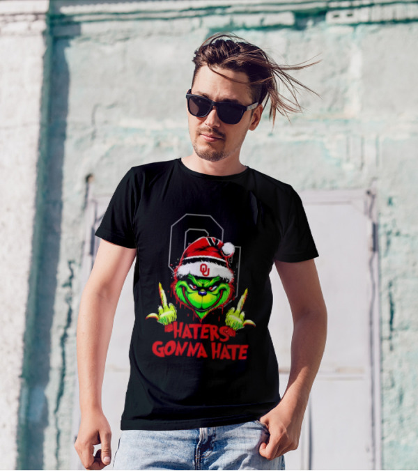 Oklahoma Sooners Grinch Haters Gonna Hate Middle Finger Santa Hat T-Shirt