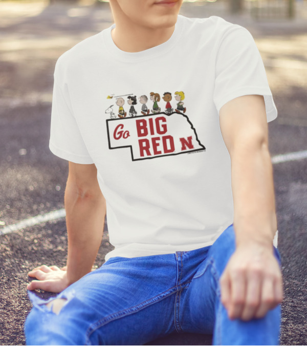 Peanuts Go Big Red Nebraska The Gang T-Shirt
