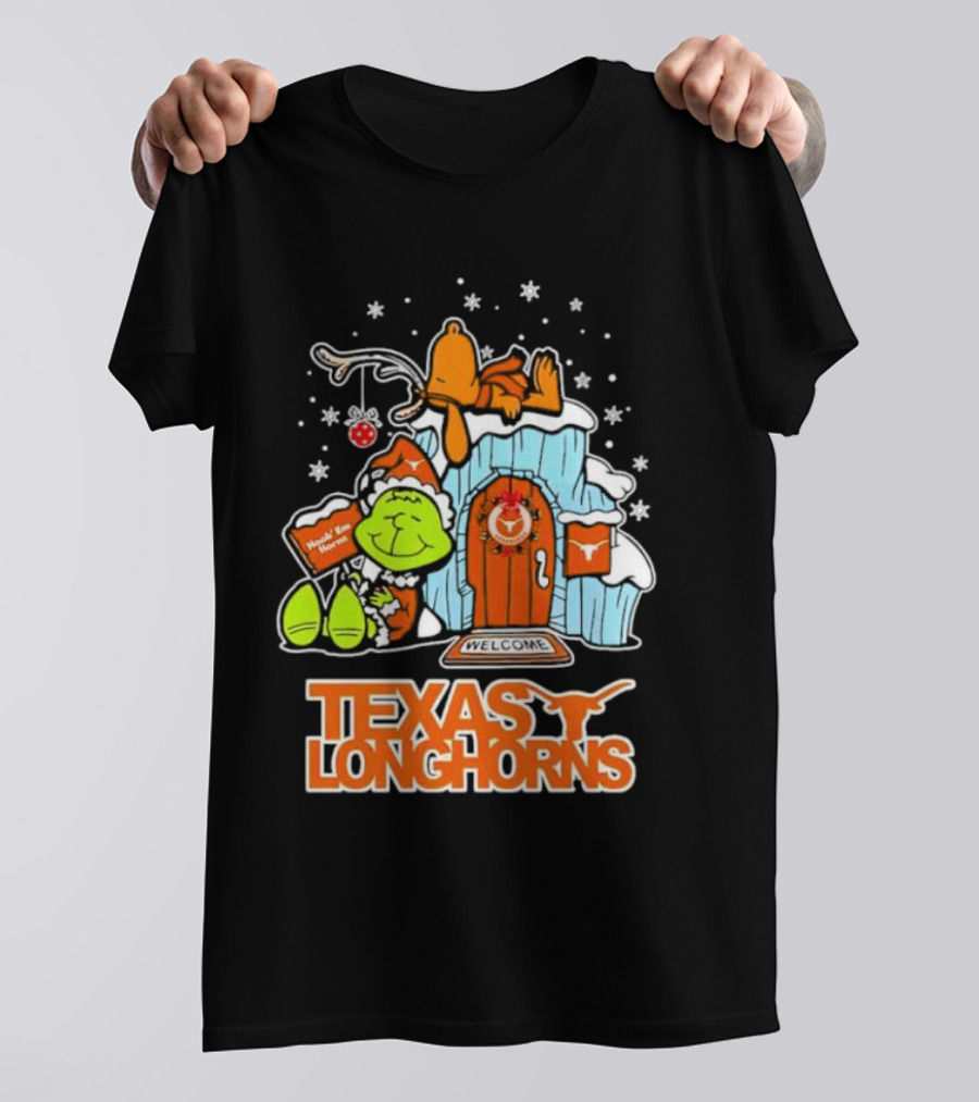 Peanuts Texas Longhorns Grinch Snoopy Merry Xmas Welcome T-Shirt