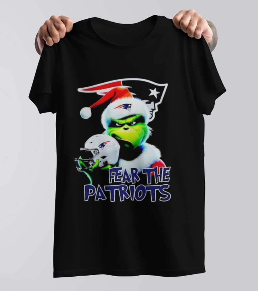 Fear The Patriots Santa Grinch New England NFL T-Shirt