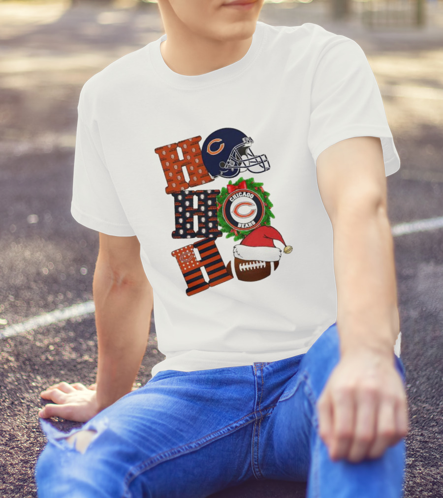 Chicago Bears Ho Ho Ho Merry Christmas Football Helmet Wreath Santa Hat T-Shirt