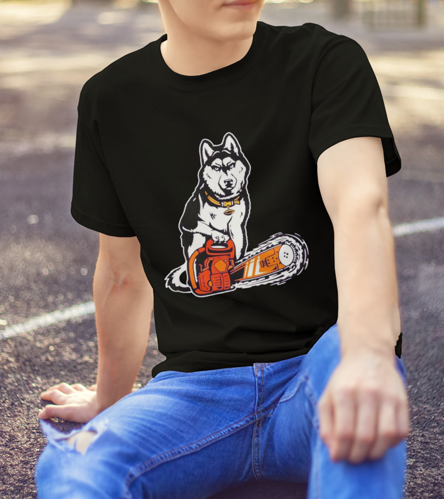 Washington Huskies Beaver Buster Chainsaw Dog T-Shirt