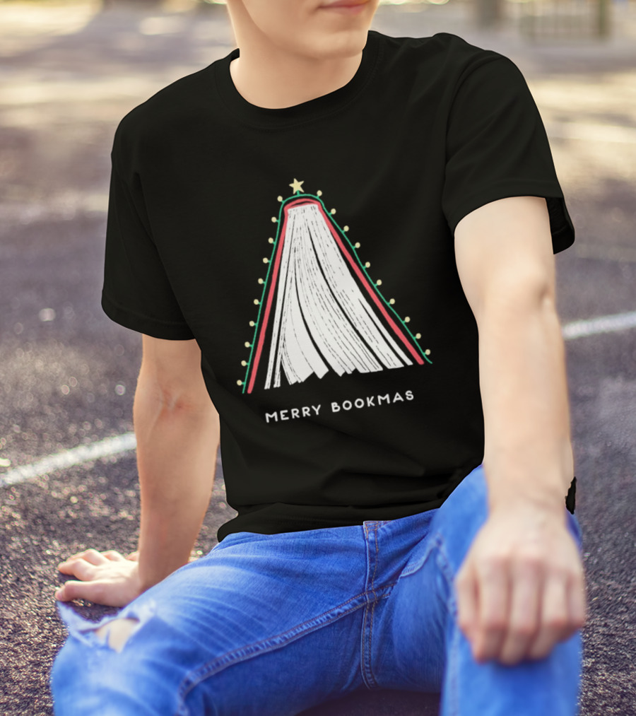 Merry Bookmas Christmas Tree Book Lights T-Shirt