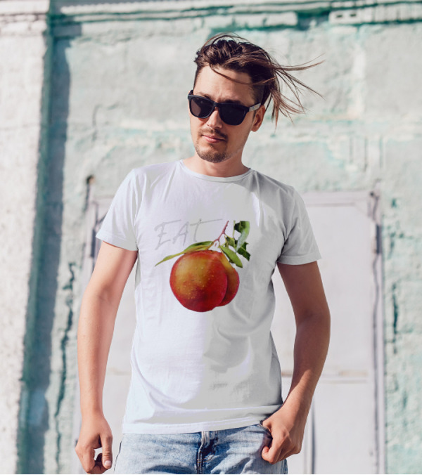 EAT Juicy Peaches With Dewy Leaves T-Shirt