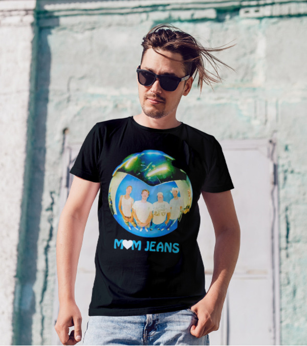 Mom Jeans Heart Raiders Orb Photo T-Shirt
