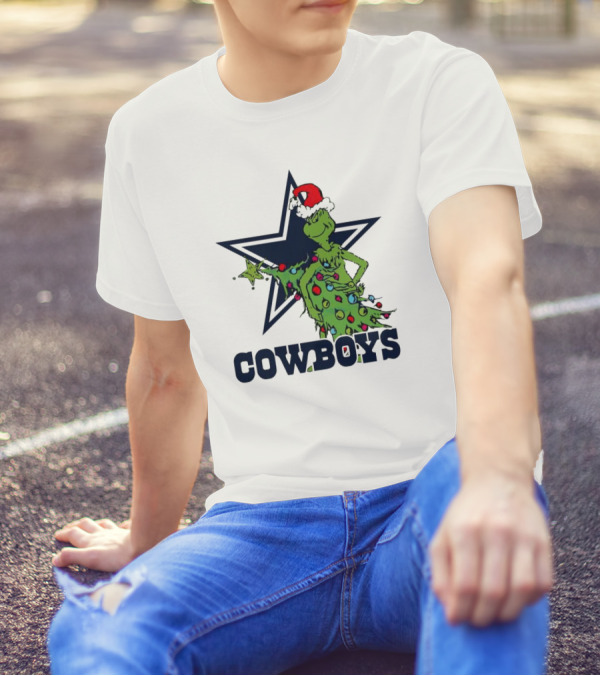 Dallas Cowboys Grinch In Santa Hat With Christmas Tree And Star T-Shirt