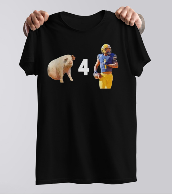 Hogs 4 Ott Heisman Football Player Pig Image T-Shirt