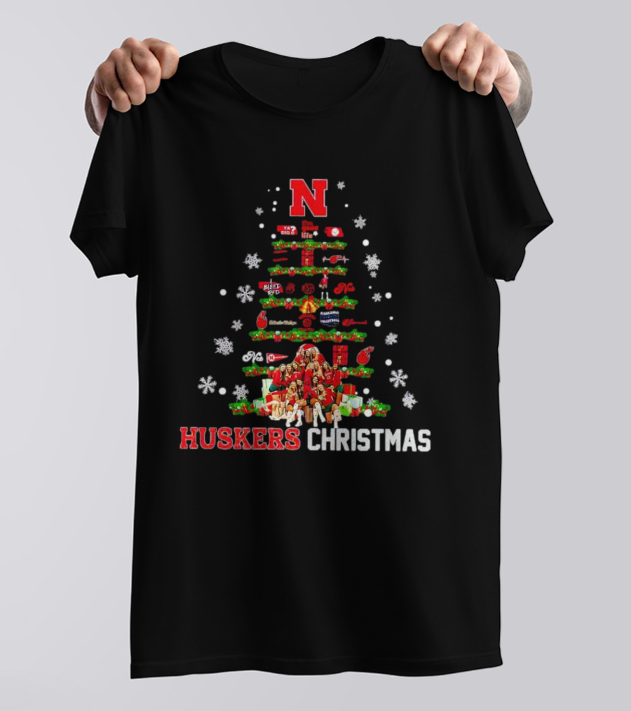 Huskers Christmas Tree With Nebraska Cornhuskers Logo And Holiday Decorations T-Shirt