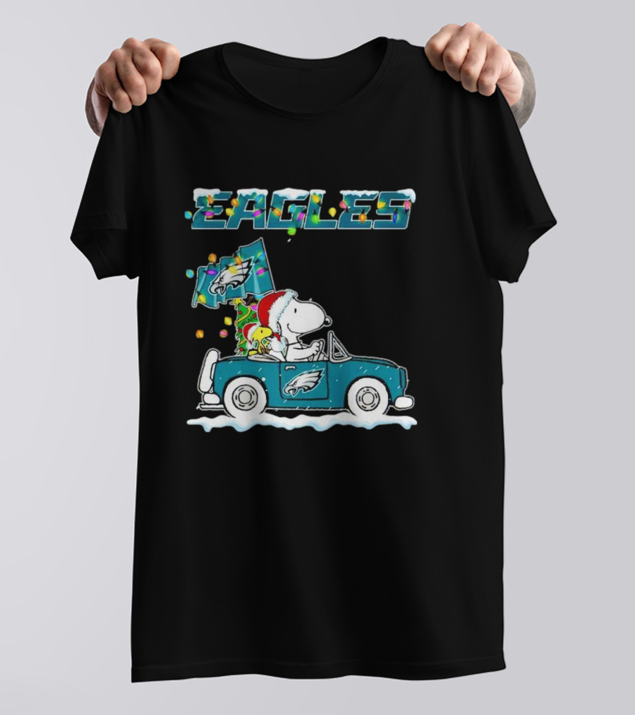 Eagles Snoopy Woodstock Christmas Driving Philadelphia Car T-Shirt