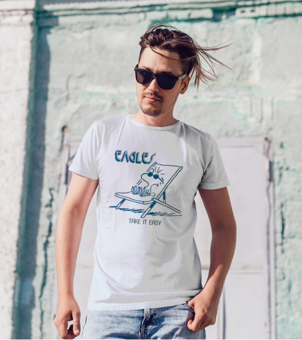 Eagle Take It Easy Woodstock Deck Chair Relaxation T-Shirt
