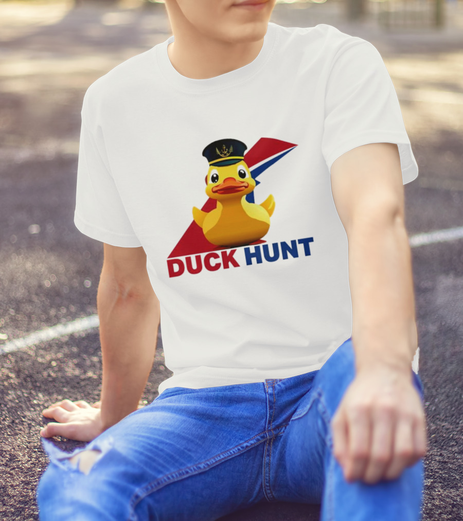 Cruising Duck Hunt Captain Rubber Duck Navy T-Shirt