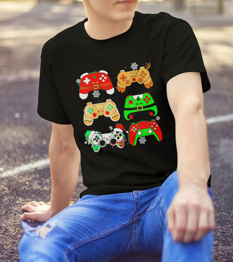 Santa Elf Gaming Controllers Christmas Gamer Holiday T-Shirt