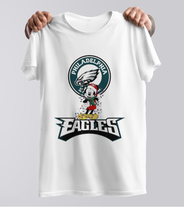 Mickey Mouse Philadelphia Eagles Christmas Lights Holiday Spirit T-Shirt