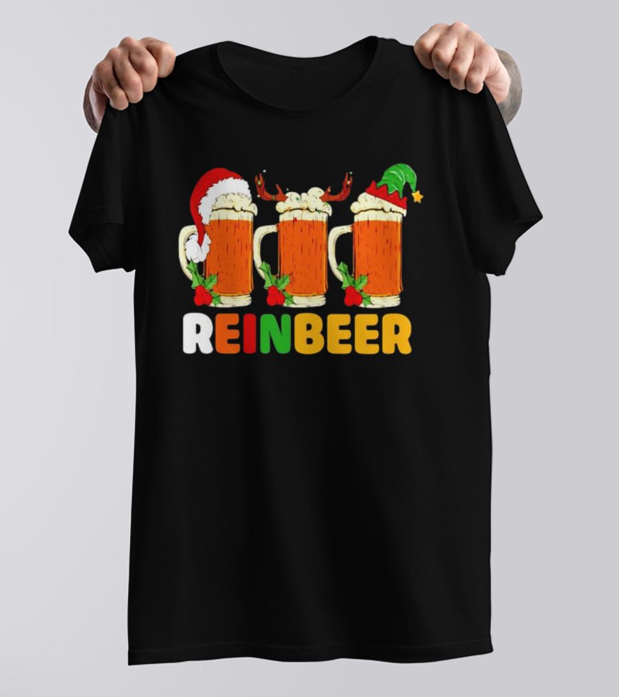 Reinbeer Merry Christmas Funny Beer Mugs With Santa And Elf Hats And Reindeer Antlers T-Shirt