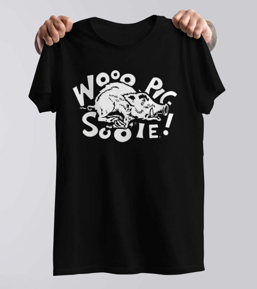 Woo Pig Sooie Arkansas Razorbacks Matt Mitchell T-Shirt