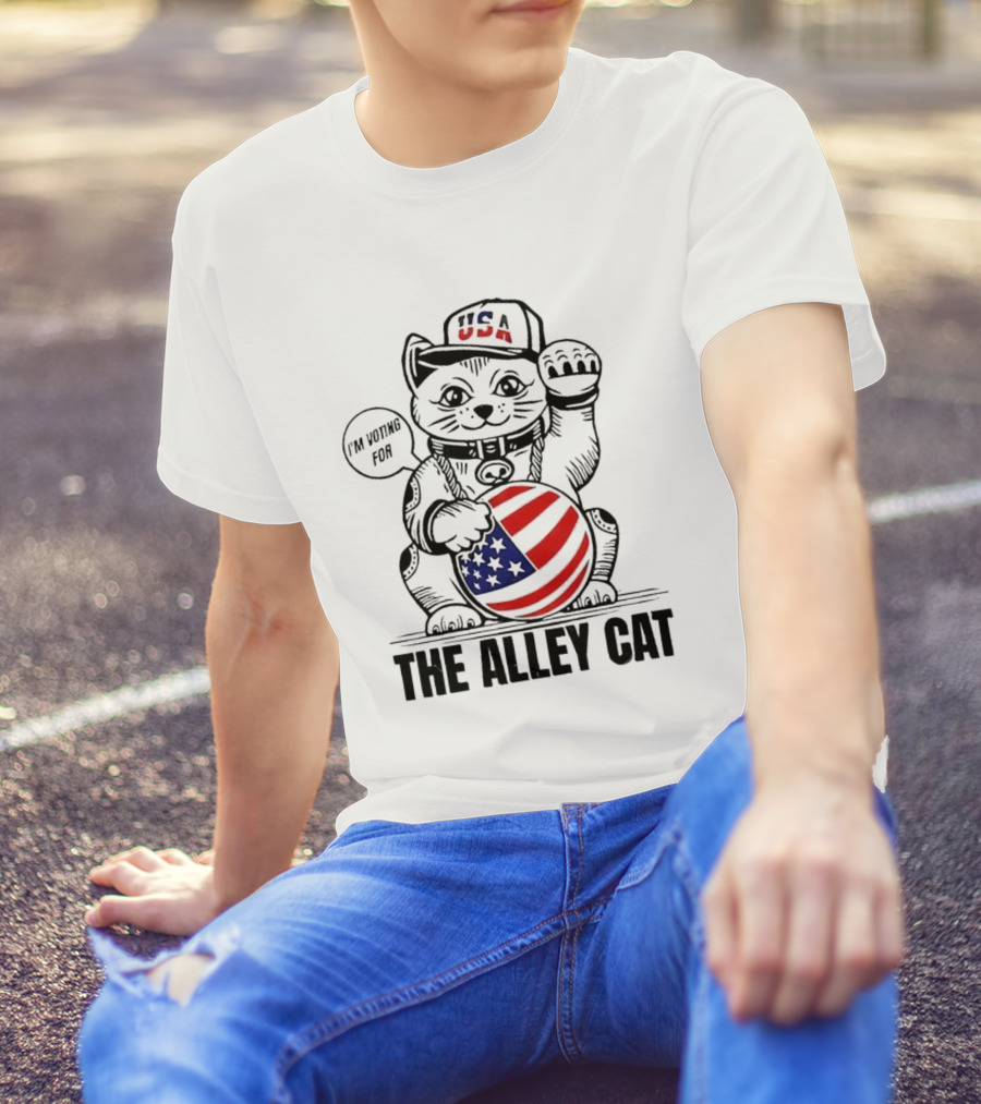 USA I'm Voting For The Alley Cat Patriotic Cat Holding American Flag Ball T-Shirt