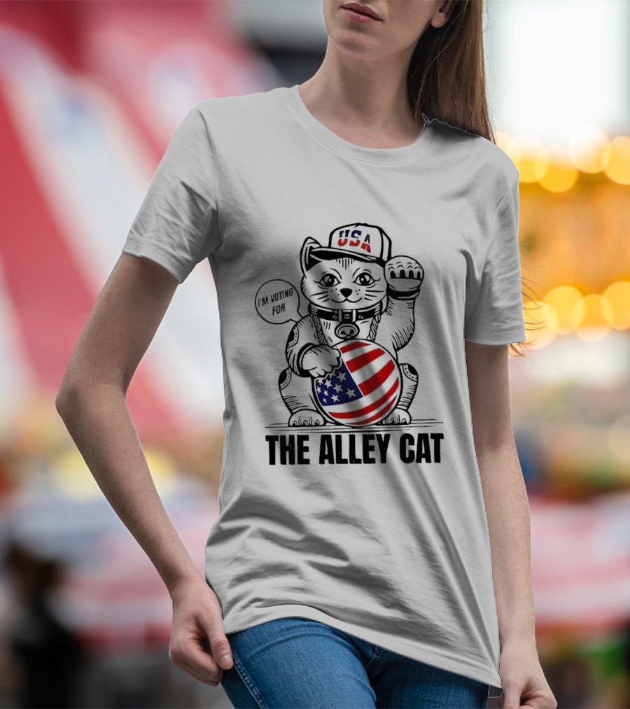 USA I'm Voting For The Alley Cat Patriotic Cat Holding American Flag Ball T-Shirt