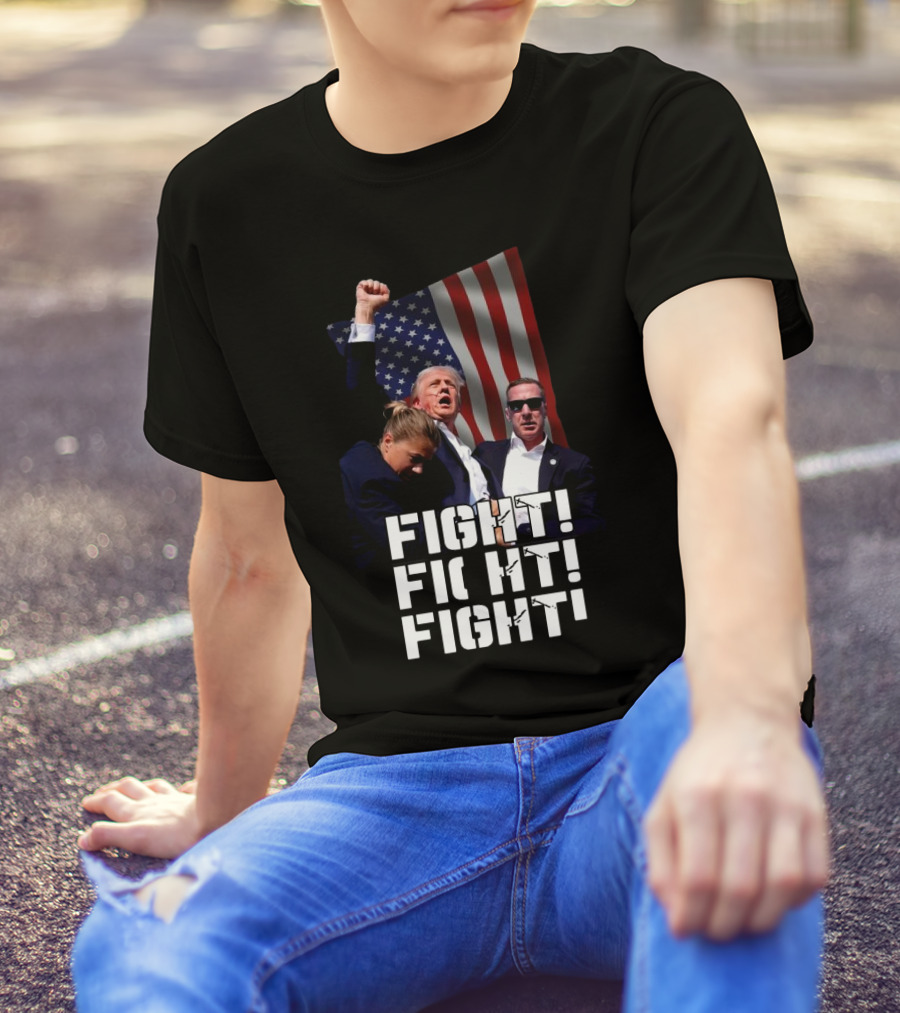 Trump Fight Fight Fight With American Flag Background T-Shirt