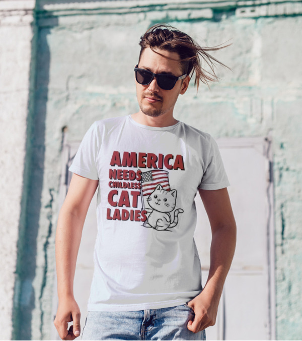 America Needs Childless Cat Ladies Cat With American Flag T-Shirt