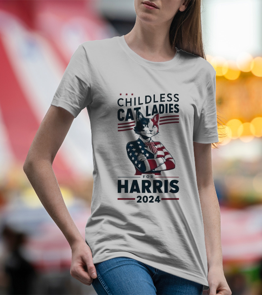 Childless Cat Ladies For Harris 2024 Patriotic Cat T-Shirt