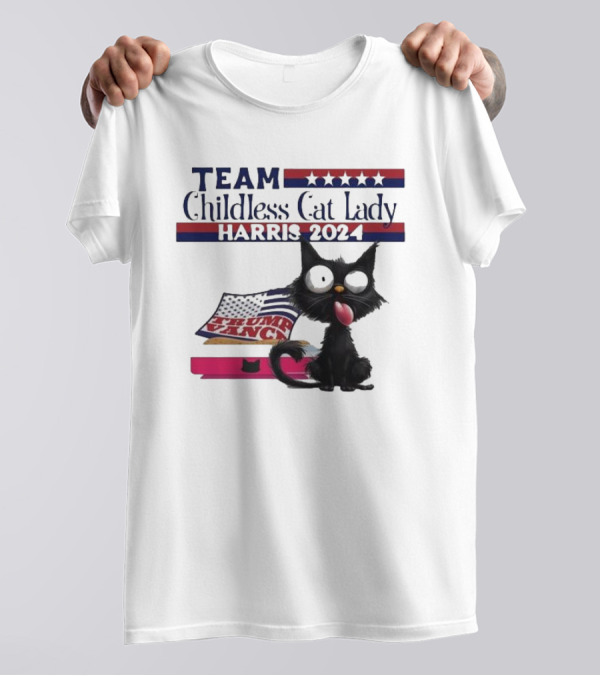 Team Childless Cat Lady Harris Trump T-Shirt
