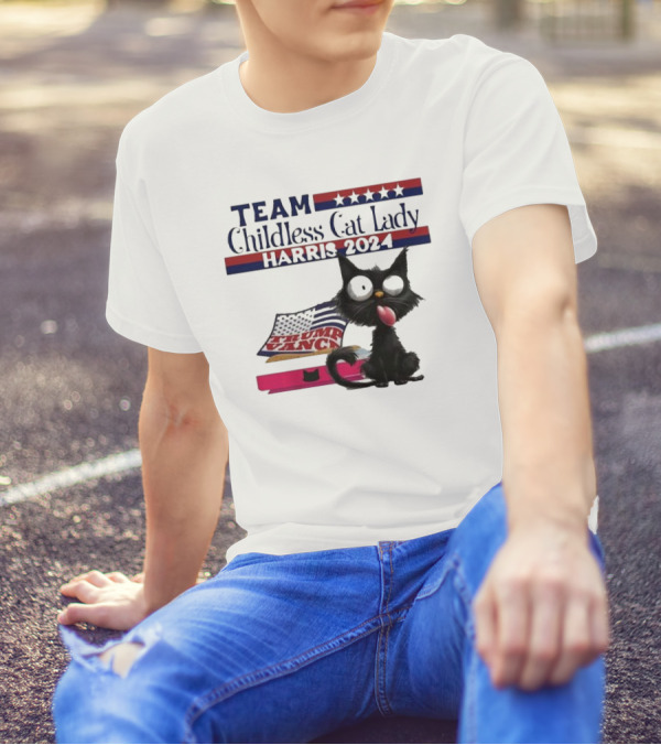 Team Childless Cat Lady Harris Trump T-Shirt