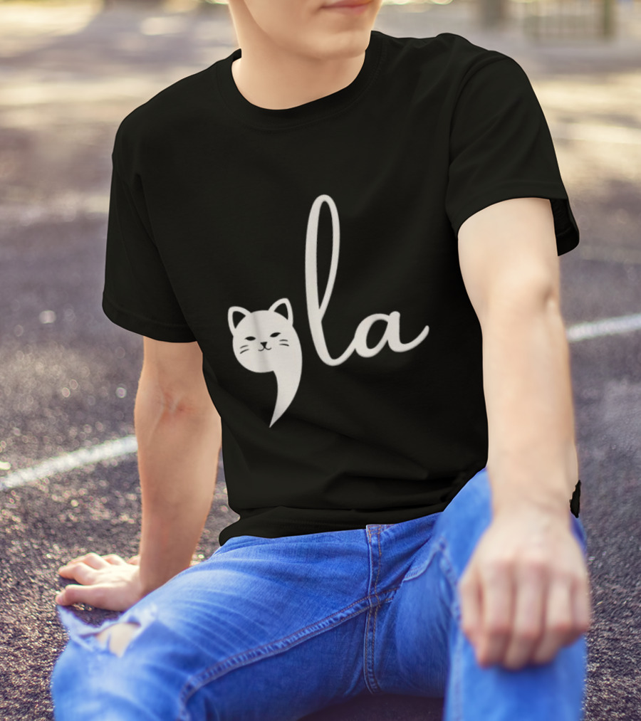 Kamala Harris Comma-La Cat Ladies With Cat Face Comma T-Shirt