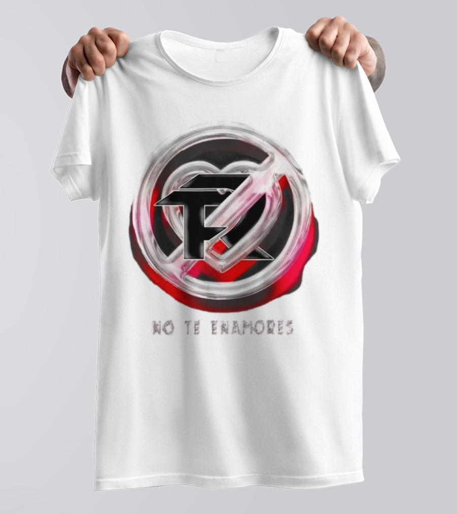 No Te Enamores Fuerza Logo Heart T-Shirt