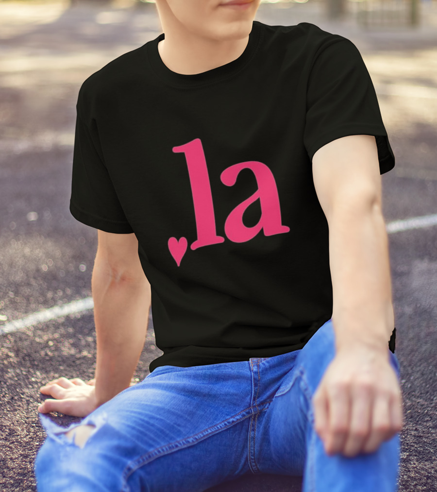 Kamala Harris Comma La Heart T-Shirt