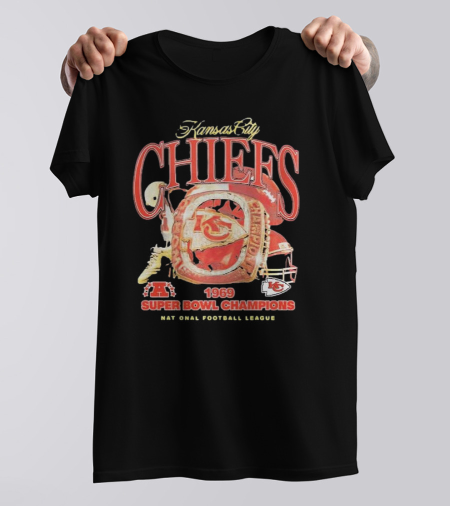 Kansas City Chiefs 1969 Super Bowl Champions Vintage Ring Patrick Mahomes T-Shirt