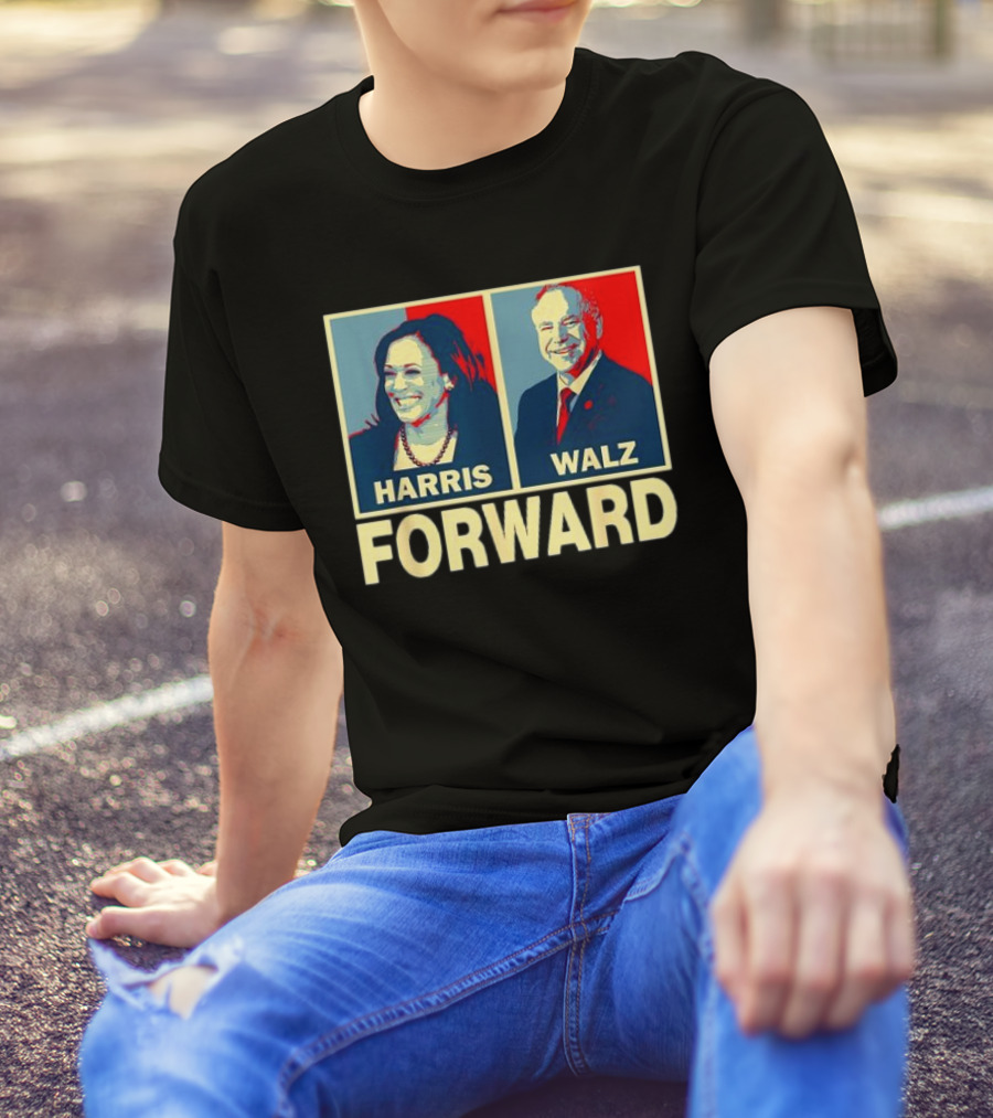 Harris Walz Forward Election Campaign Portraits T-Shirt