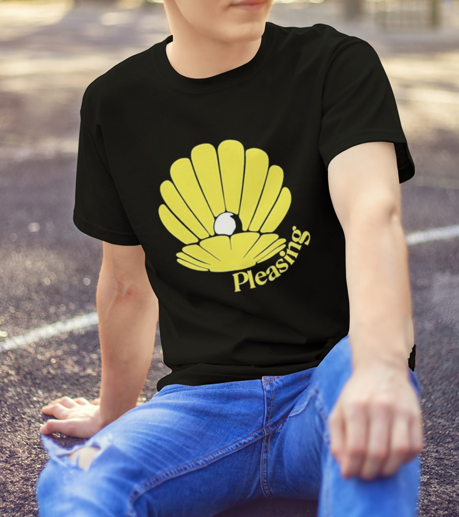 Pleasing Clam Yellow Shell With Pearl T-Shirt