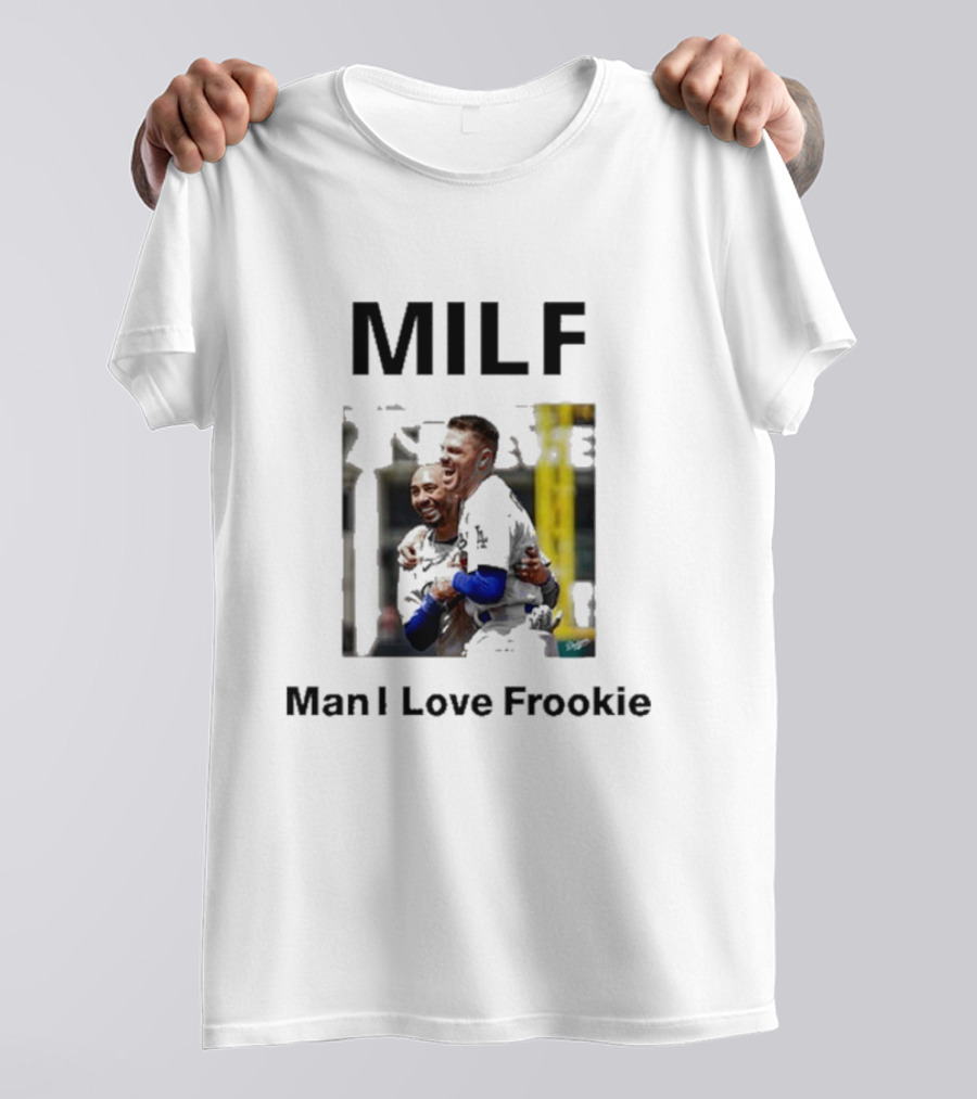 Mookie And Freeman Milf Man I Love Frookie Iconic Baseball Duo Hugging T-Shirt