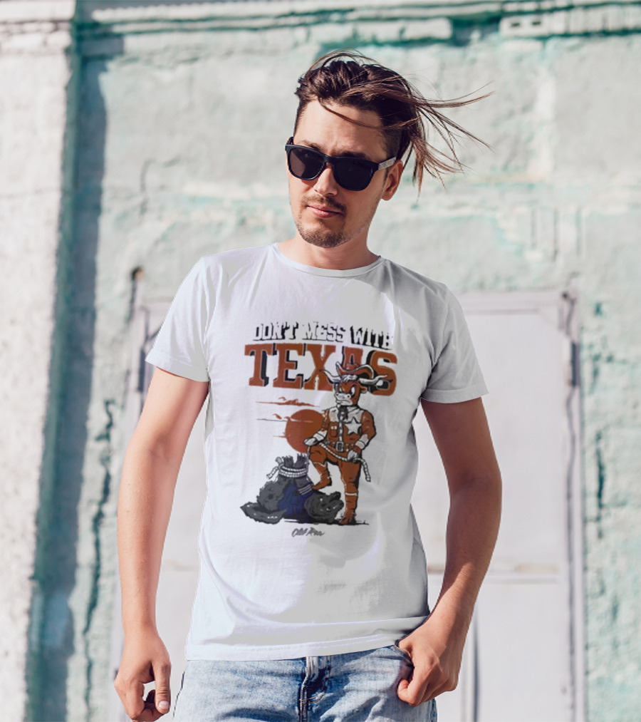 Don’t Mess With Texas Football Cowboy Stomping An Opponent T-Shirt