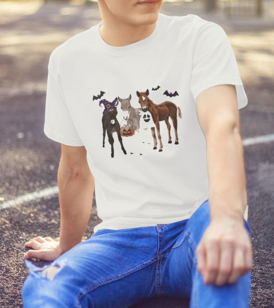 Katie Van Slyke Halloween 2024 Horses Bats Pumpkin Hat T-Shirt