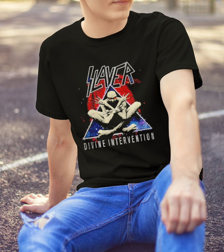 Slayer Divine Intervention Creepy Shadowy Figure Triangle T-Shirt