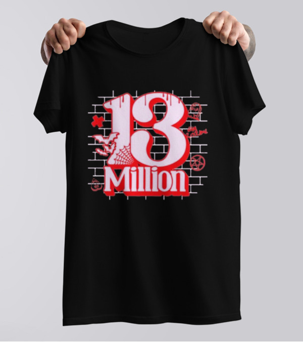 13 Million Xplr Graffiti Web Halloween Elements T-Shirt