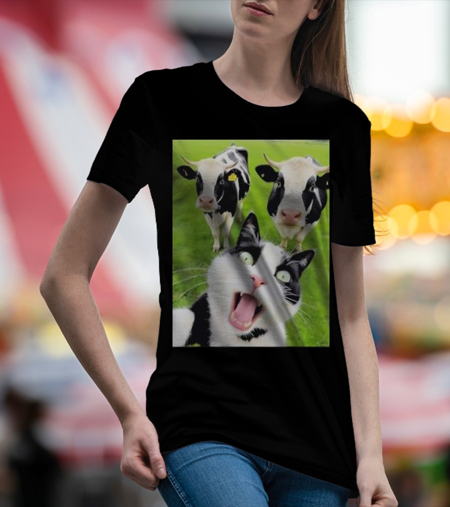 Cat And Cows Selfie Lover Animals T-Shirt