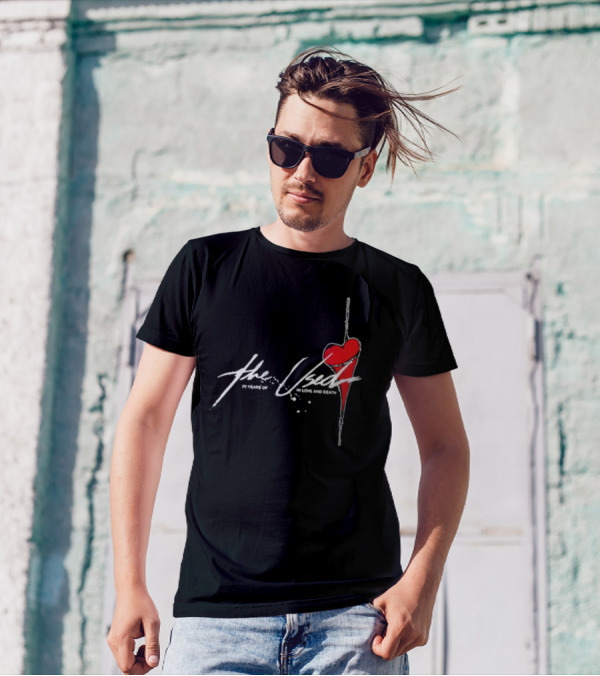 The Used 20 Years Of In Love And Death Red Heart Vintage T-Shirt