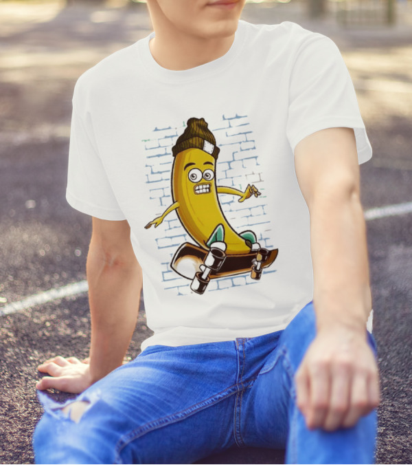 Inktastic Skateboarding Banana Beanie Graffiti Style Skateboard Rider T-Shirt