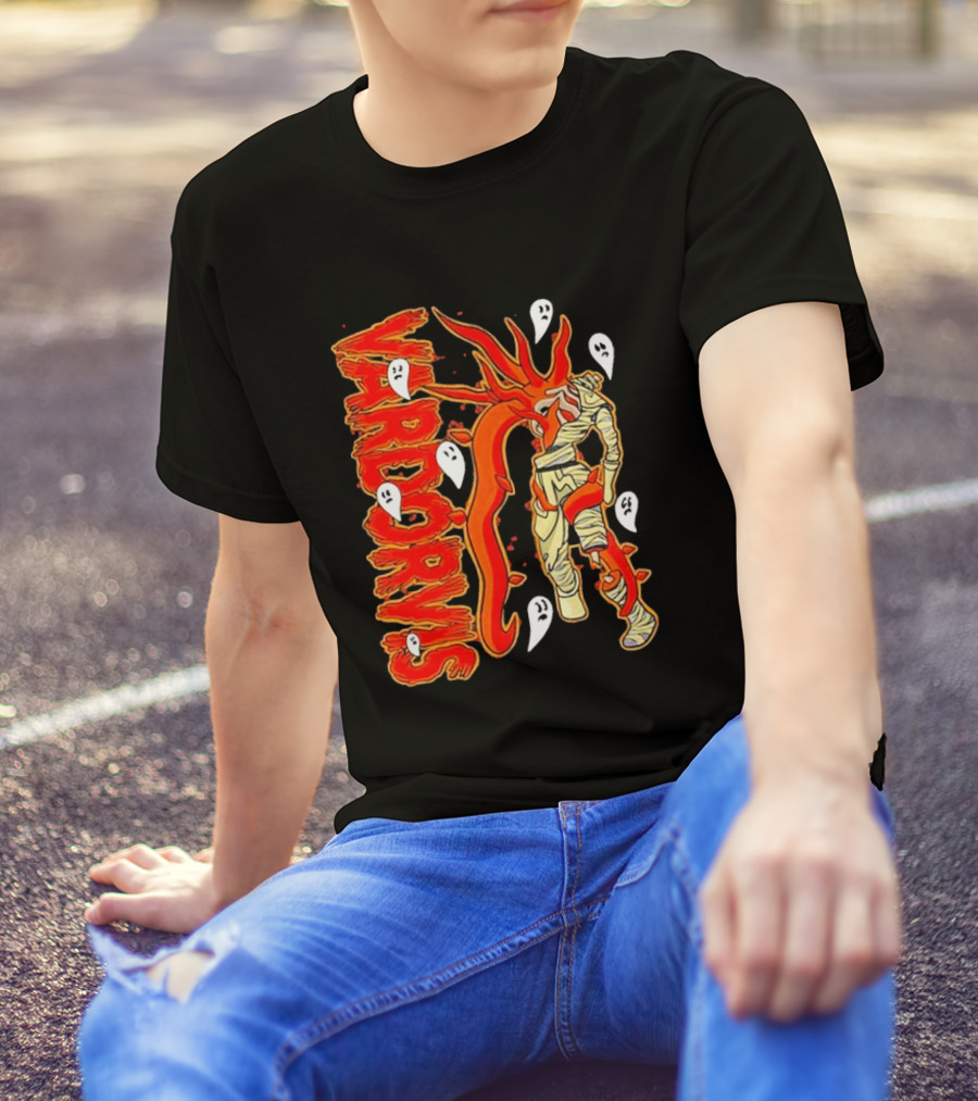 Vardorvis Mummy With Ghosts Foxes T-Shirt