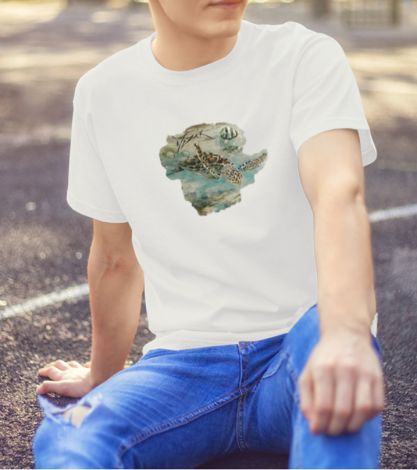 Mezak Turtle Ocean Glider Retro Marine Scene T-Shirt