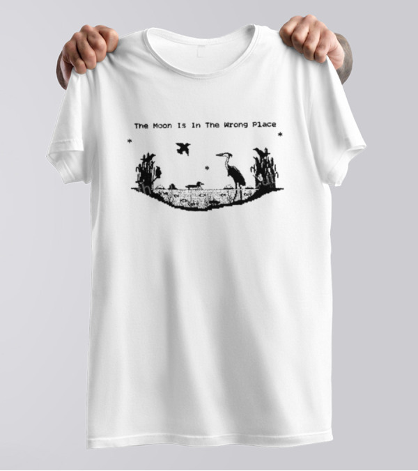 The Moon Is In The Wrong Place Heron And Bird Scene T-Shirt