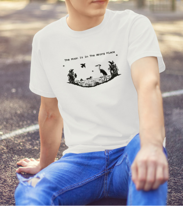 The Moon Is In The Wrong Place Heron And Bird Scene T-Shirt