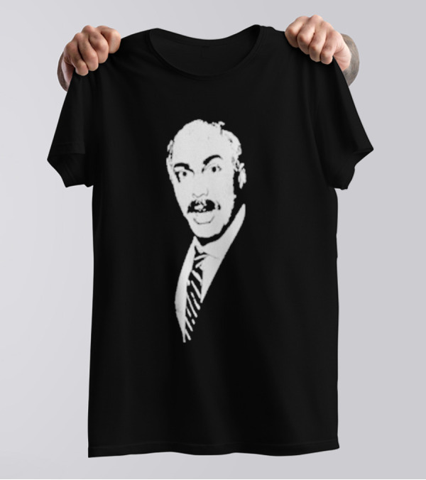 We'll Be Right Back Vine Thug Life Meme - Classic Reaction Face T-Shirt